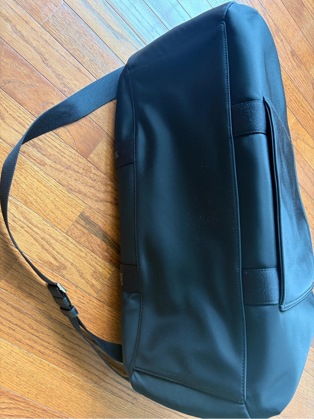 ♠️♠️NWOT Kate Spade Black Travel Bag♠️♠️ - Picture 7 of 8